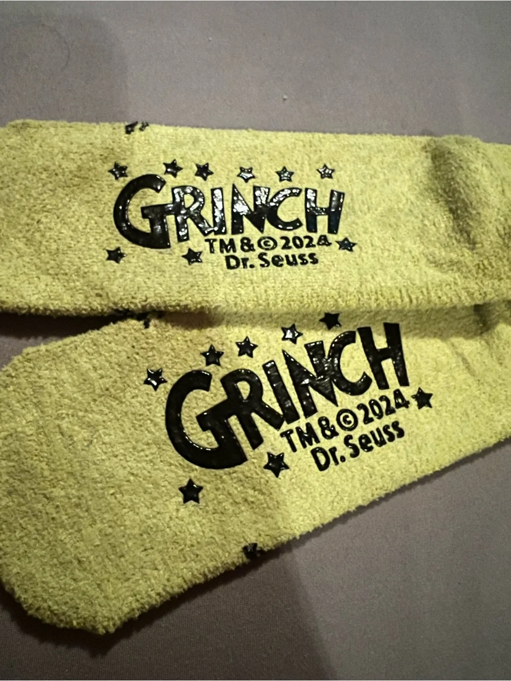 The Grinch Green & Black Adult Unisex Slipper Socks, One Size, new with tags